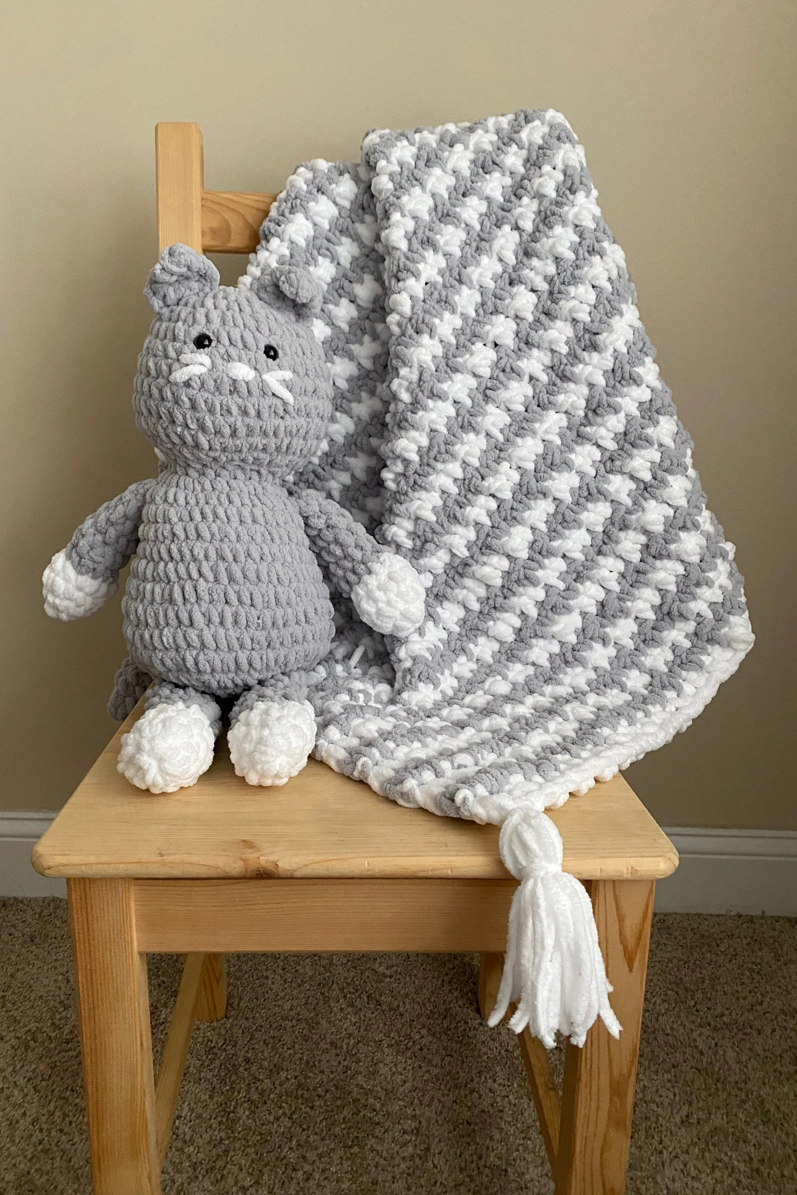 Cat Blanket (Crochet)