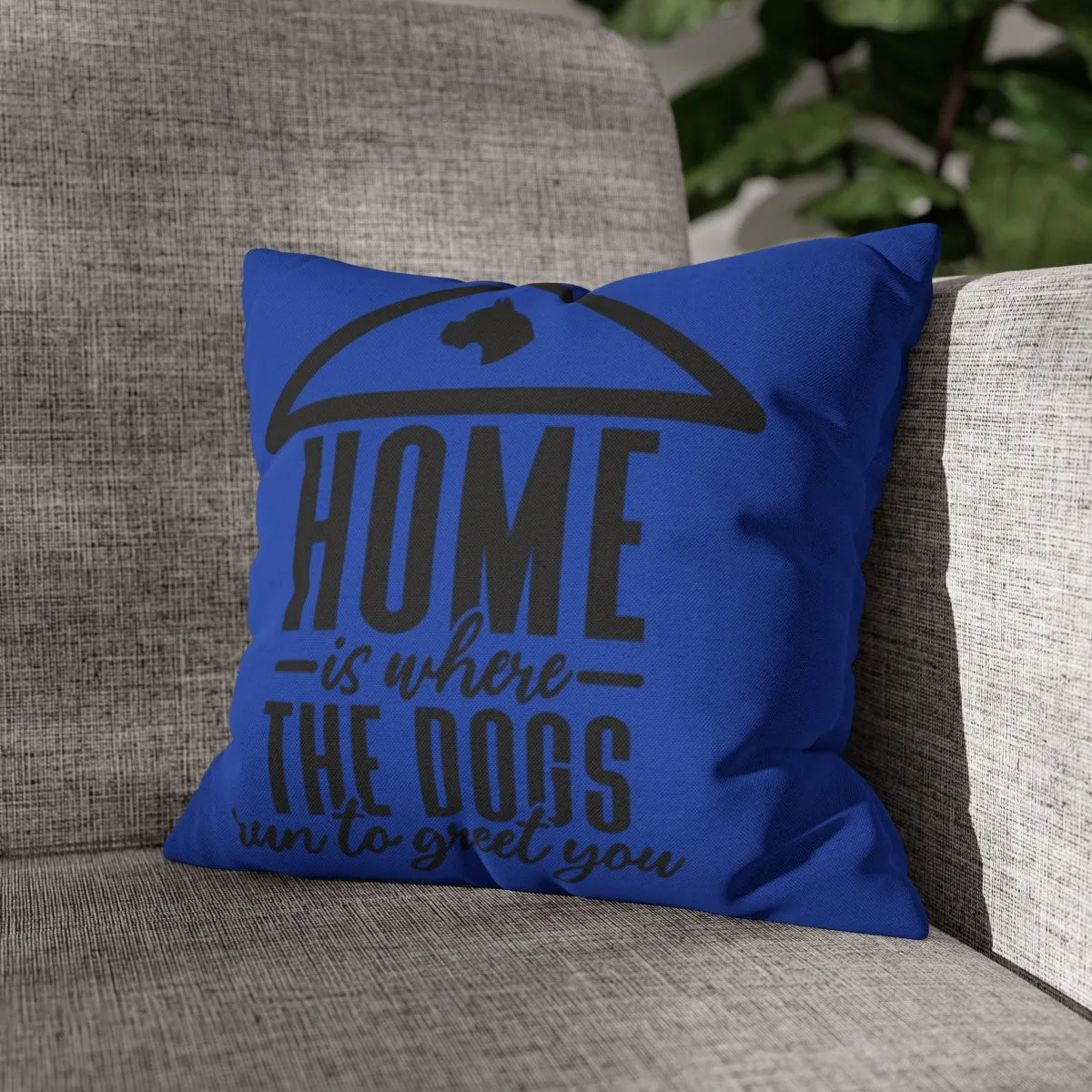 Dogs run to greet you | Square Pillowcase