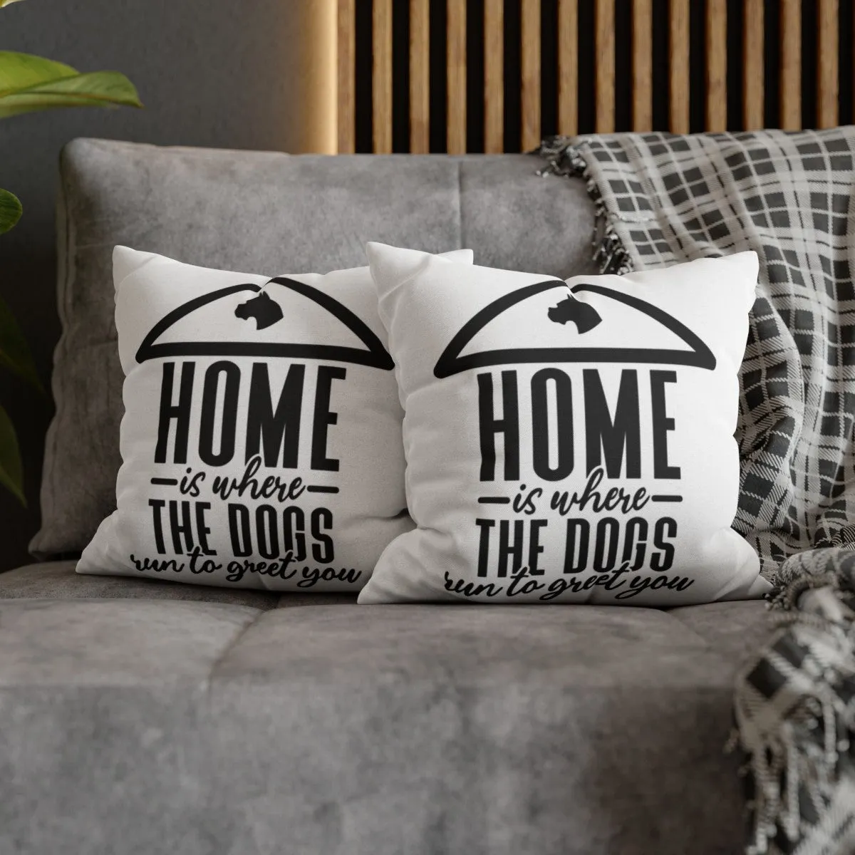Dogs run to greet you | Square Pillowcase