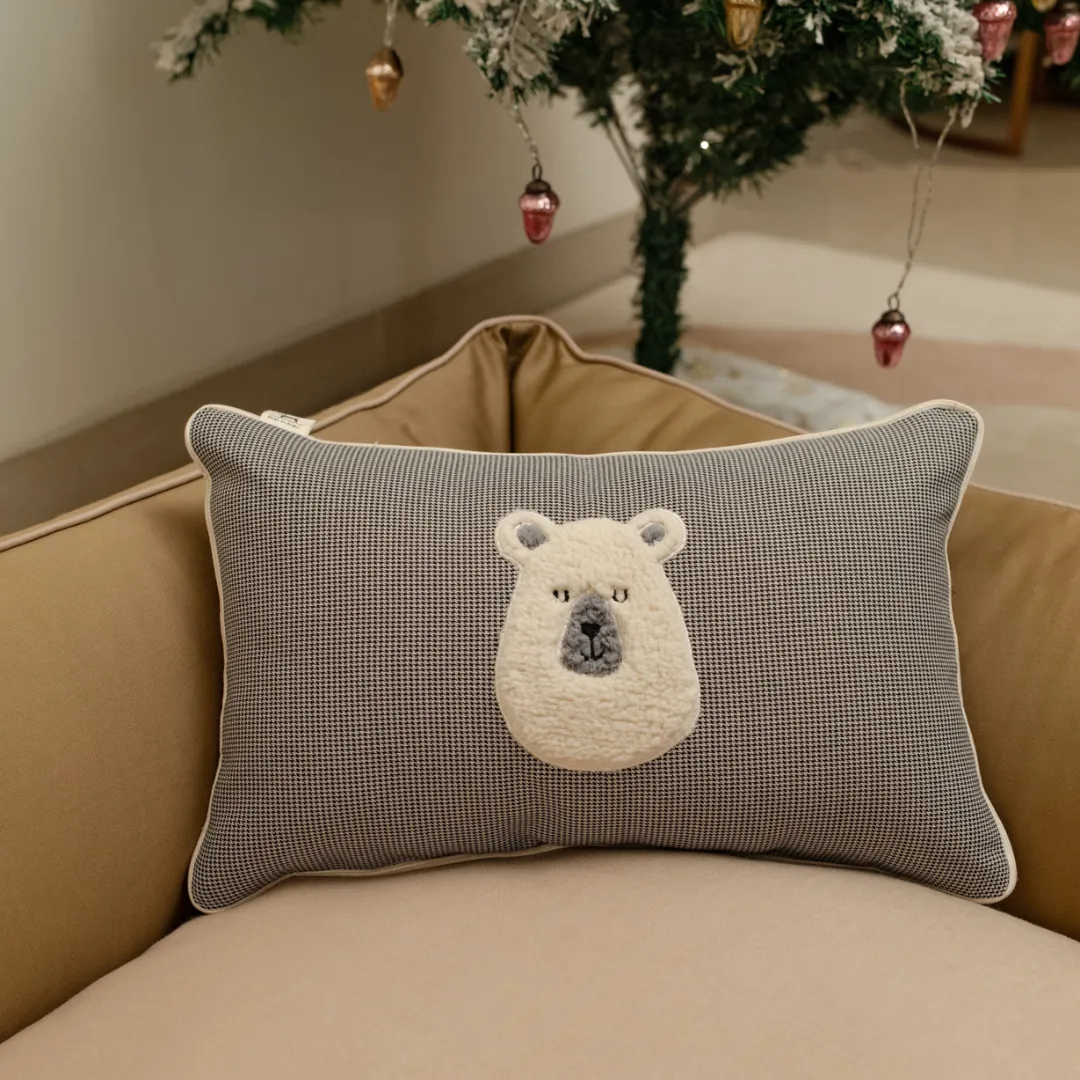 PoochMate OAK BOHO Herringbone Brown Flat Pillow : Bear